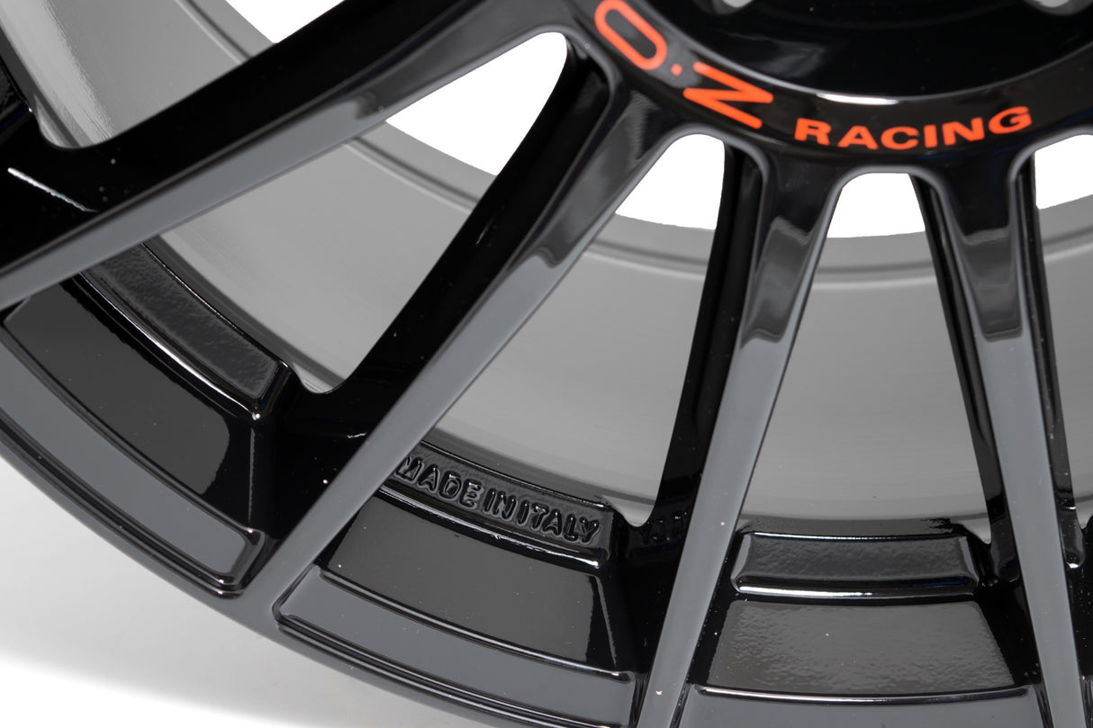 OZ Racing Superturismo Evoluzione Wheel | Lohen MINI