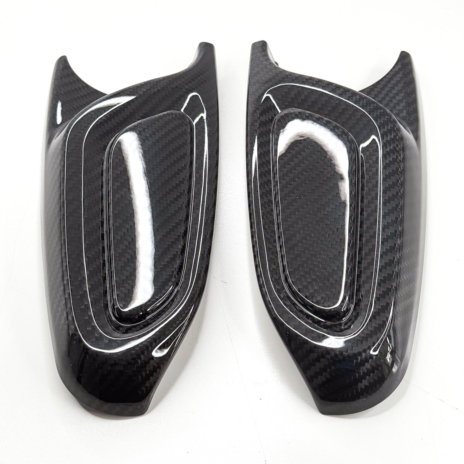 Shadow6 Carbon Armrest Box Side Covers