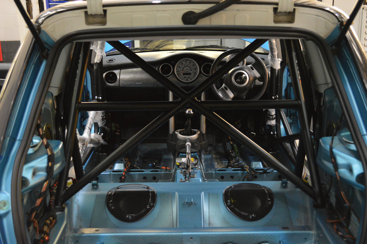Safety Devices Bolt-in Roll Cage with Cross section and harness bar for MINI R50/R53