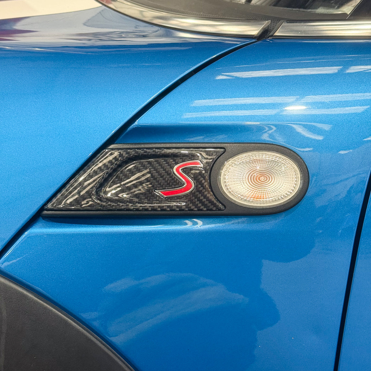 Shadow6 Carbon Indicator Trim - Cooper S