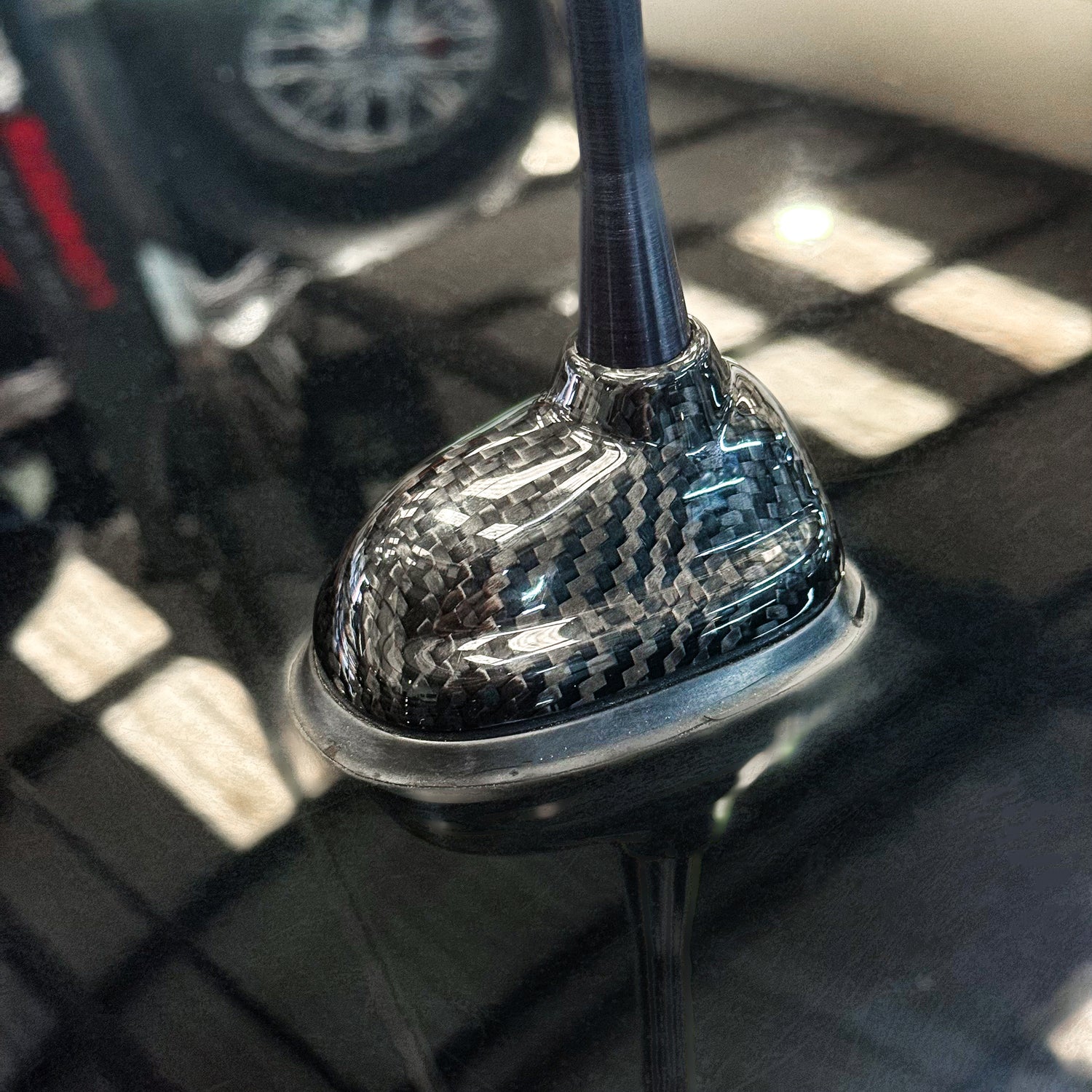 Shadow6 Carbon Antenna for MINI Gen 2 R55 and R56