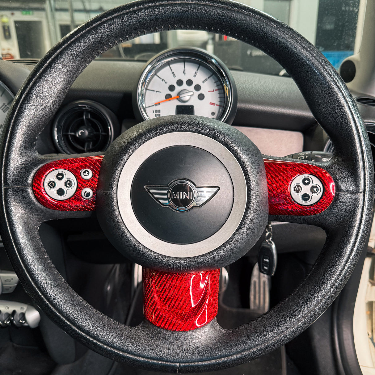 Shadow6 Carbon Steering Wheel trims for MINI Gen 2 with controls