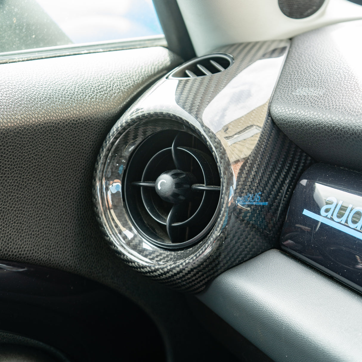 Shadow6 Carbon Air Outlet Ring - Outer Frame | Lohen MINI