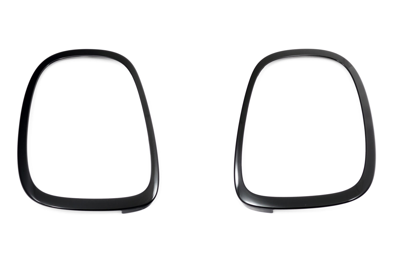 MINI F56 Black Rear Taillight Trim Surround Set - MINI Gen 3 | Lohen MINI