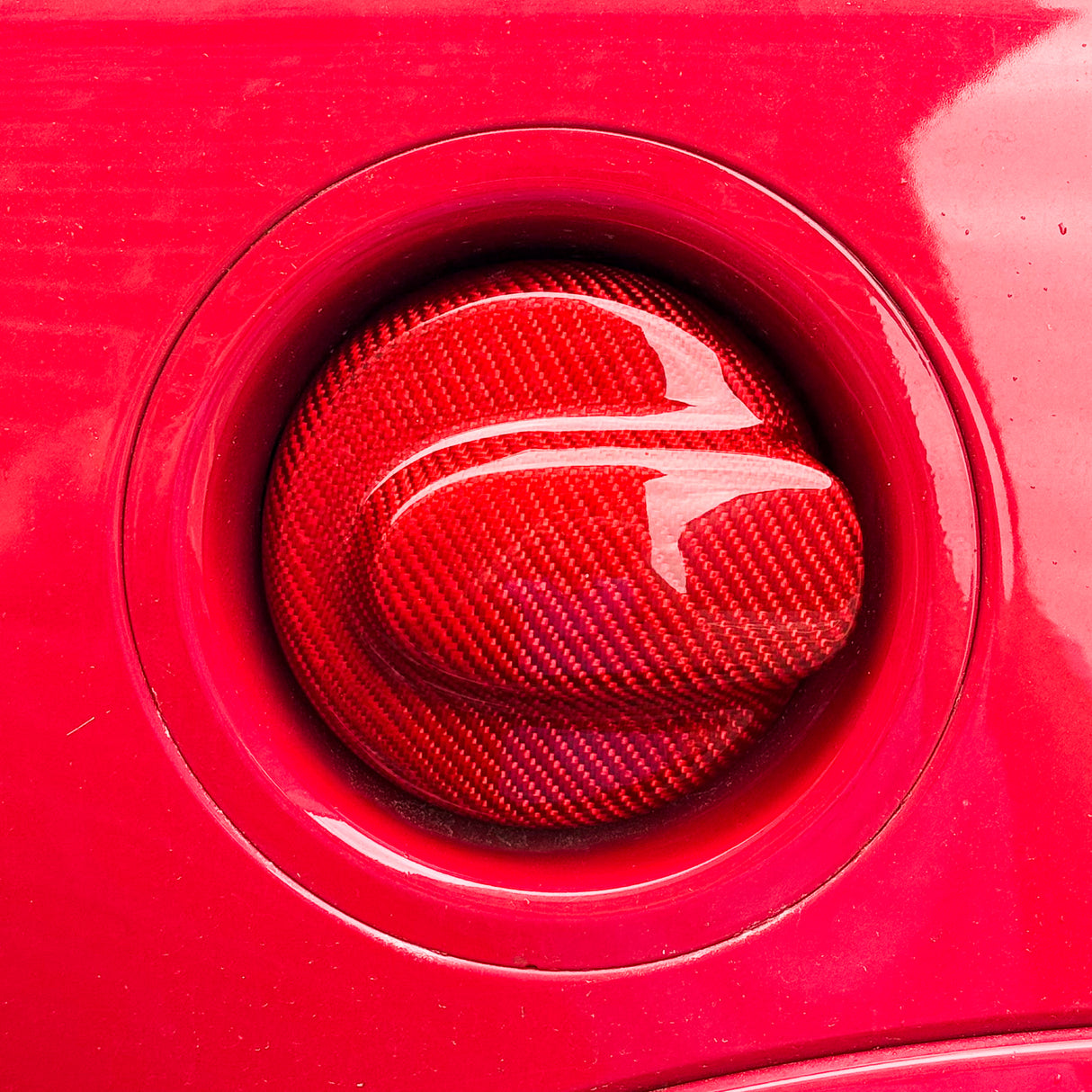 Shadow6 Carbon Fuel Cap Cover - R55/R56/R57/R58/R59 Cooper S/JCW/SD | Lohen MINI