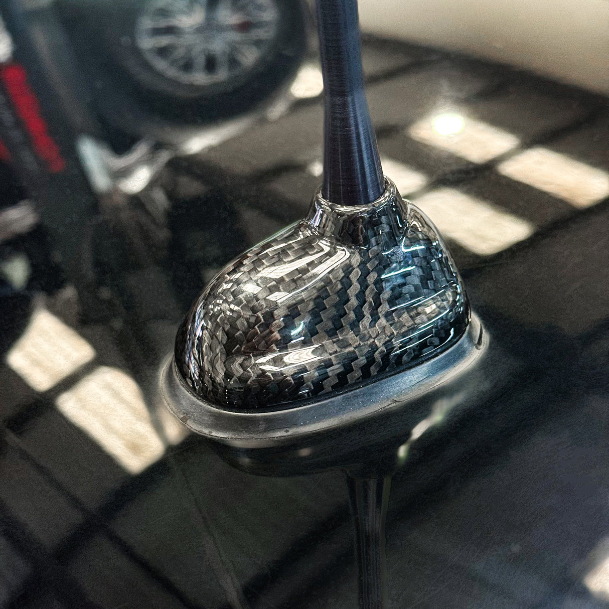 Shadow6 Carbon Antenna for MINI Gen 2 R55 and R56
