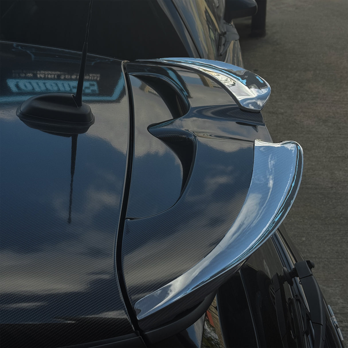 Shadow6 Carbon Tail Wing - MINI Gen 3 F55/F56 S/JCW