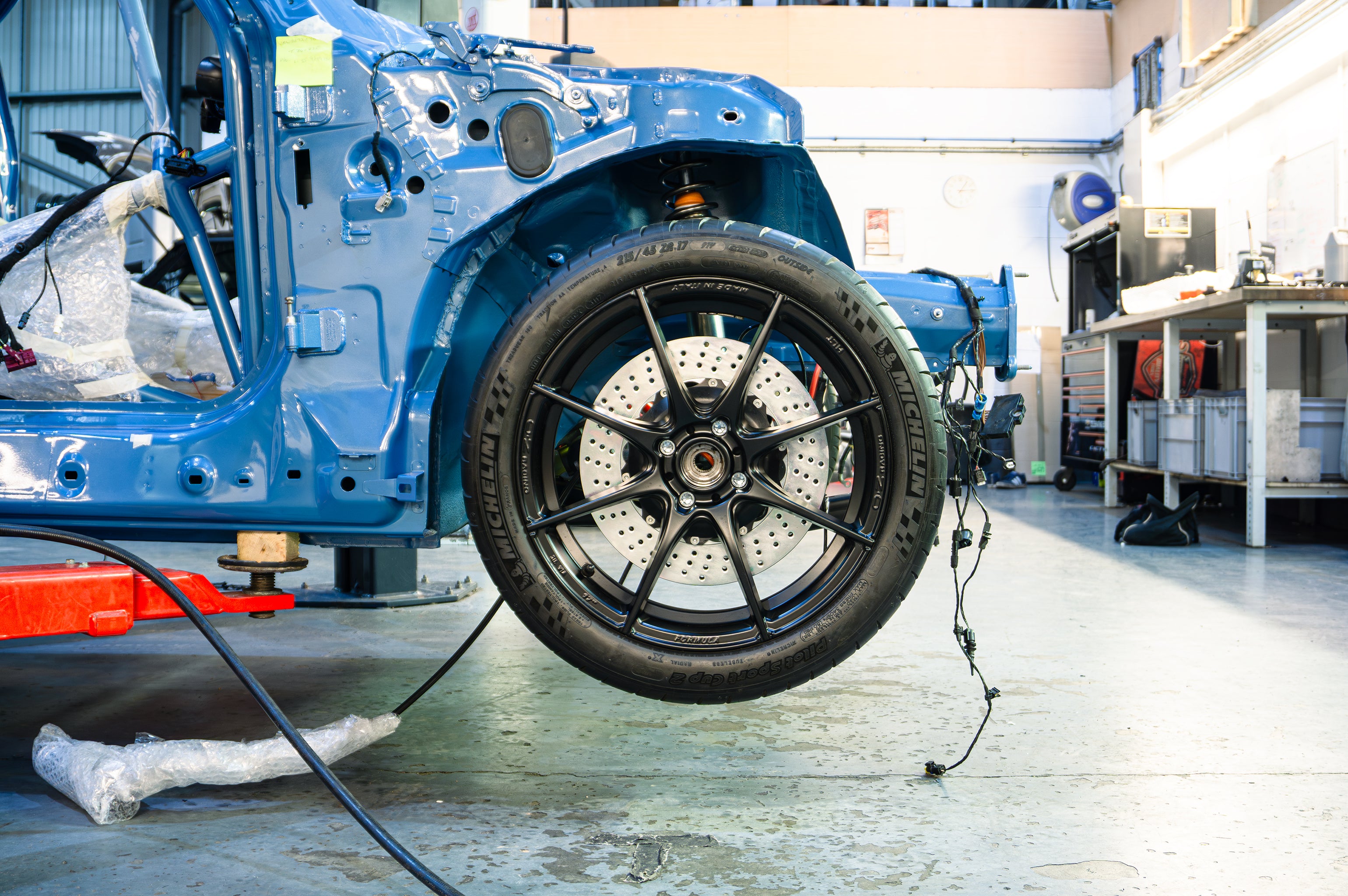 Carbon fibre side panel for MINI R56