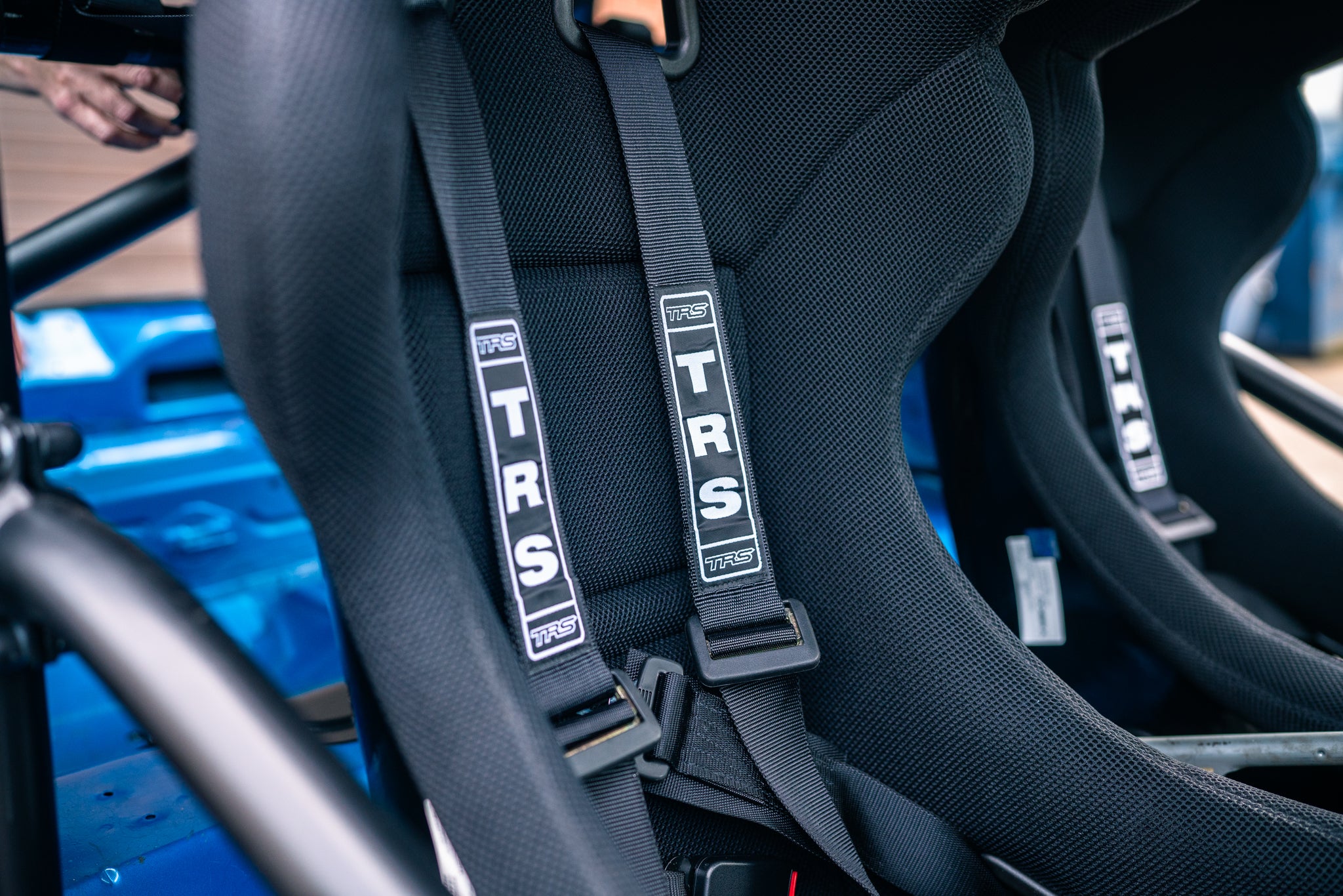 Carbon fibre side panel for MINI R56