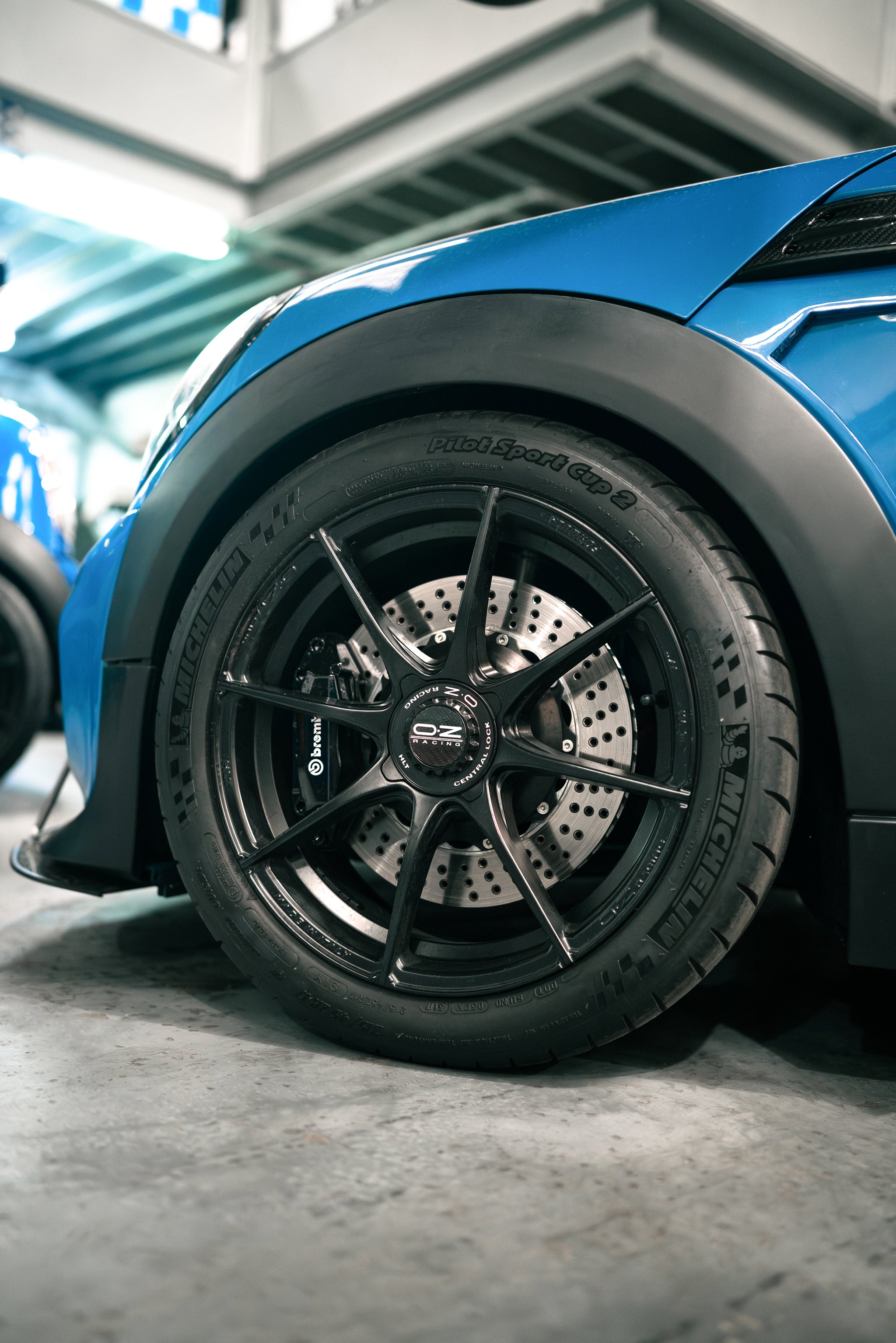 Oz Racing Wheels and brembo brake kit with drilled disks on a Mini R56 JCW